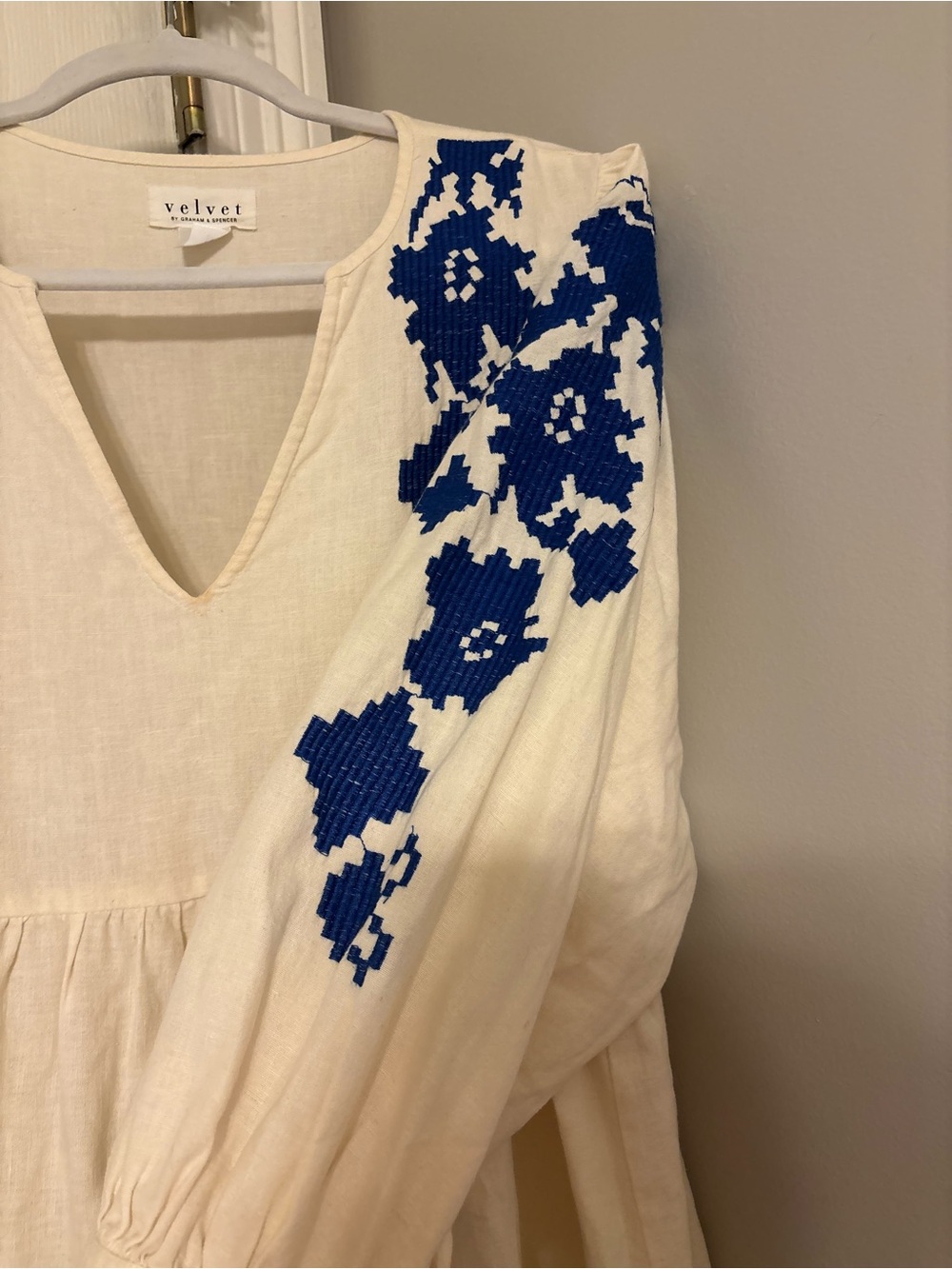 Velvet by Graham & Spencer Cream Dress with Blue Embroidery - Picture 2 of 5
